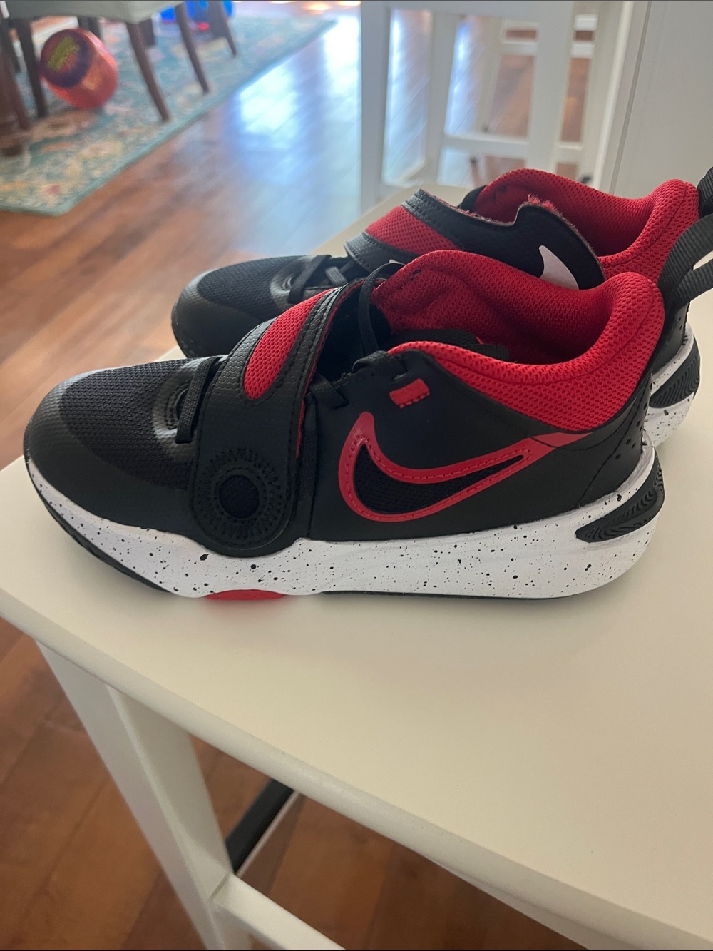 Nike Kids Black and Red Velcro Sneakers with Speckled White Midsole